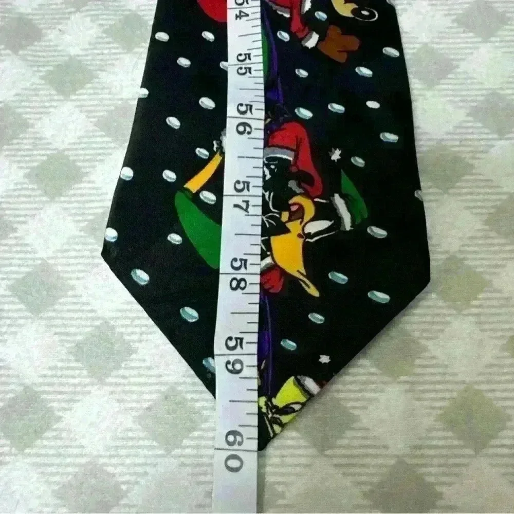 Vintage 1993 Looney Tunes Mania Christmas Neck Tie